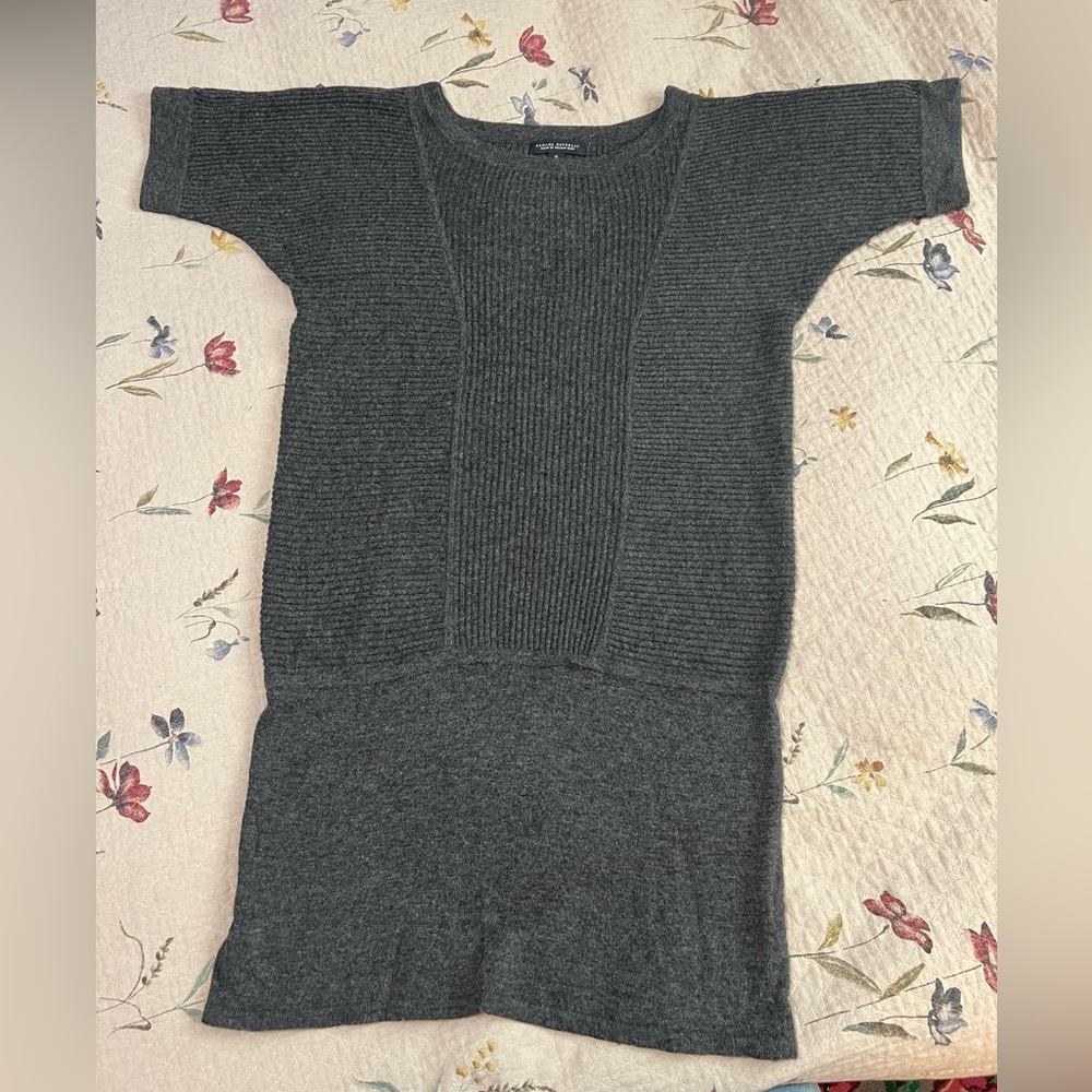 Banana Republic tunic sweater dress. Size M